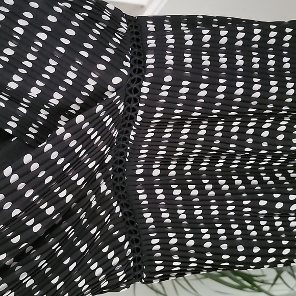 LULUS Pleated Tiered Dress In Black Polka Dot - Picture 4 of 11